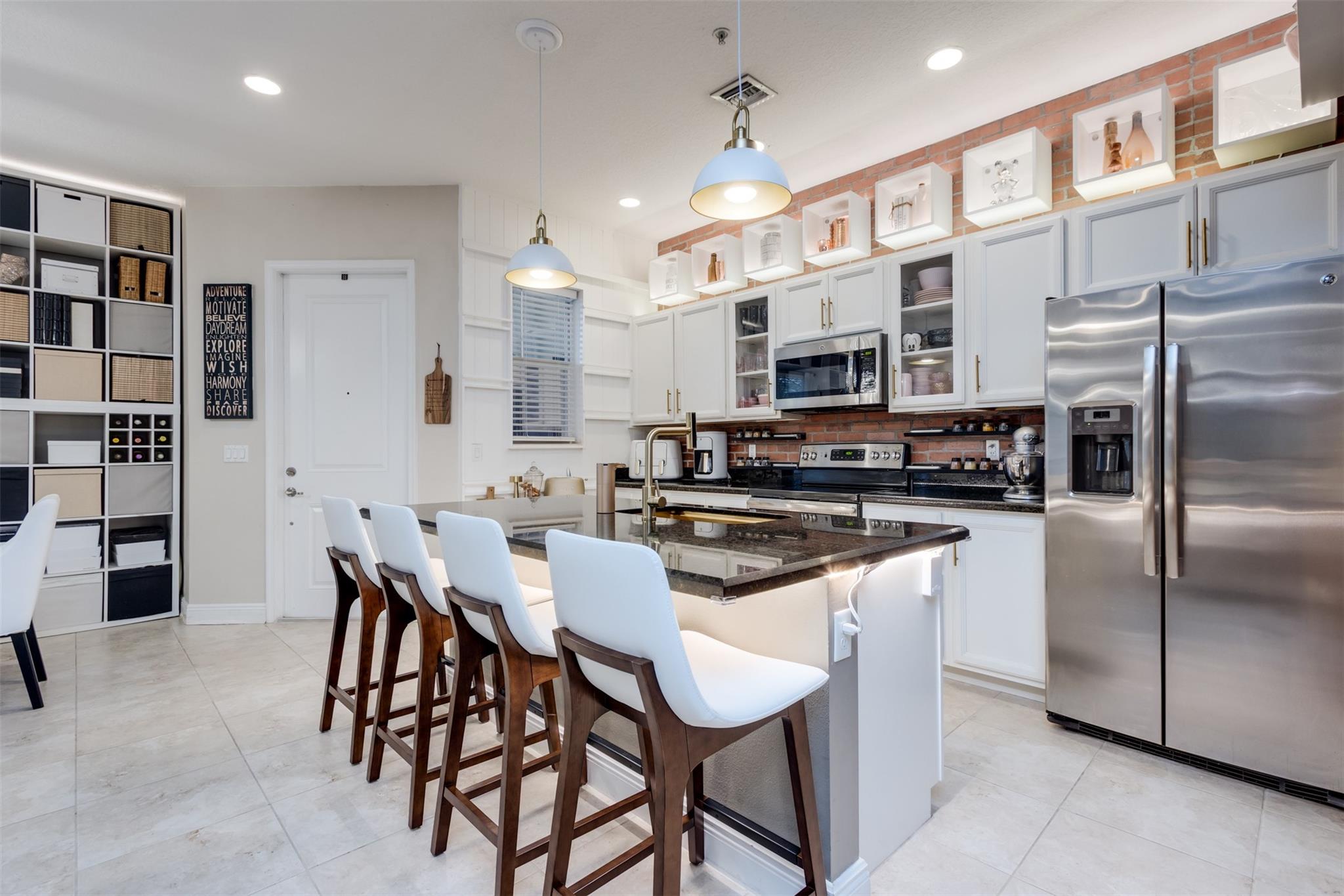 Centra Falls - Residential