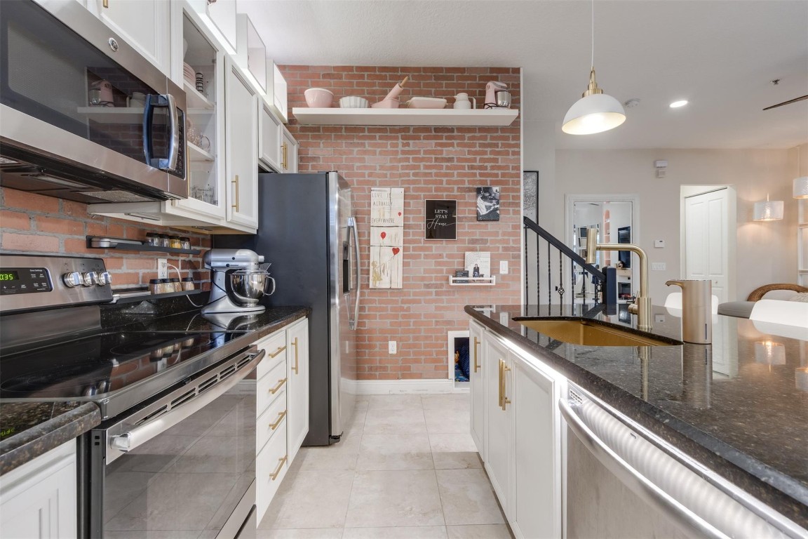 Centra Falls - Residential