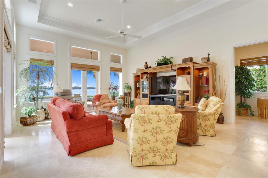 Tequesta Country Club - Residential