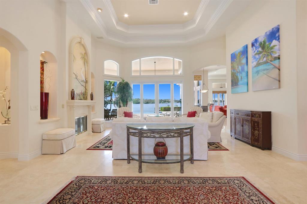 Tequesta Country Club - Residential