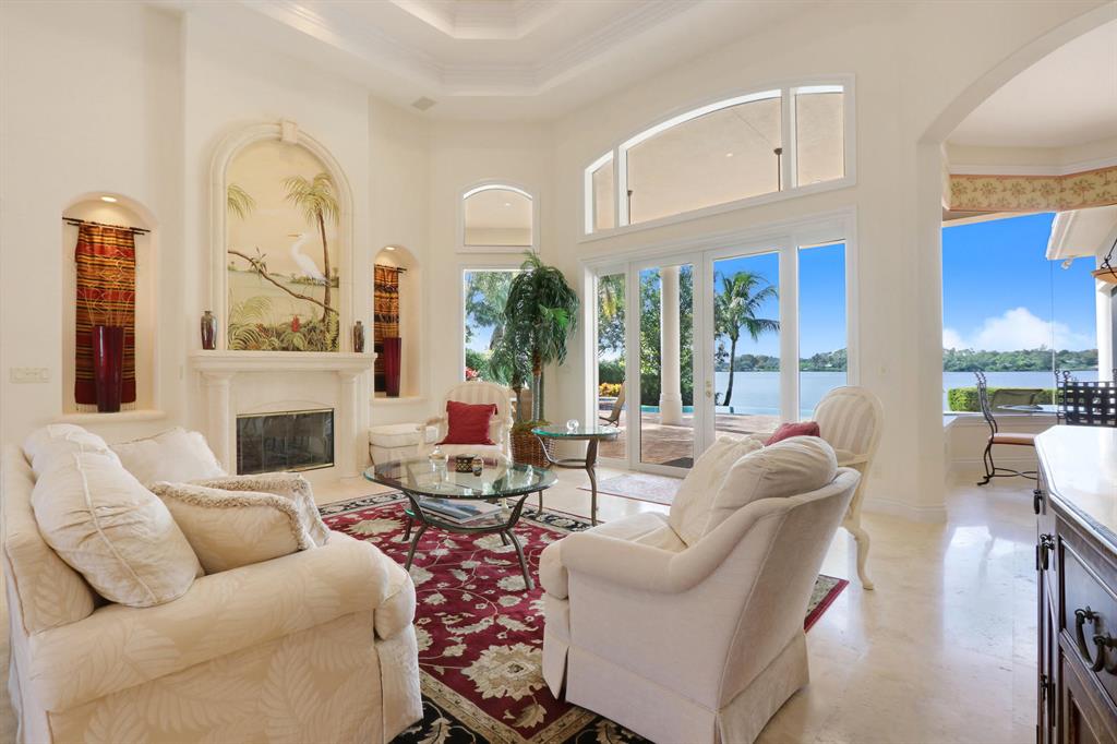 Tequesta Country Club - Residential