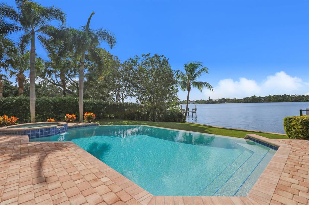 Tequesta Country Club - Residential