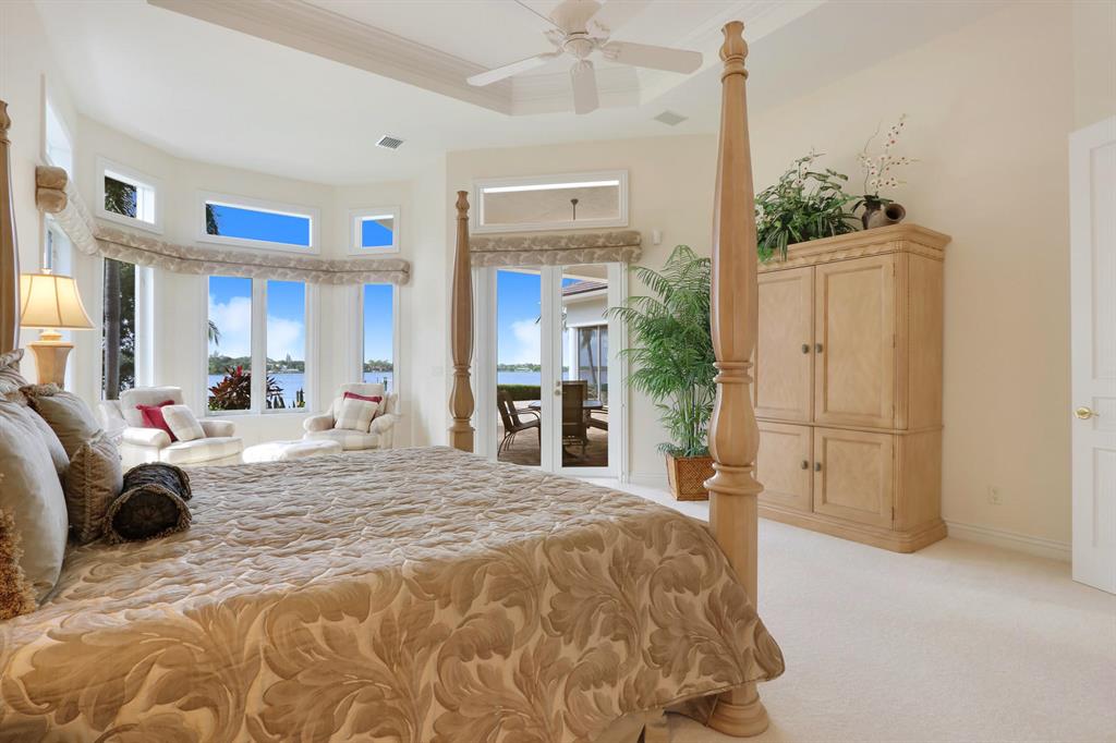 Tequesta Country Club - Residential