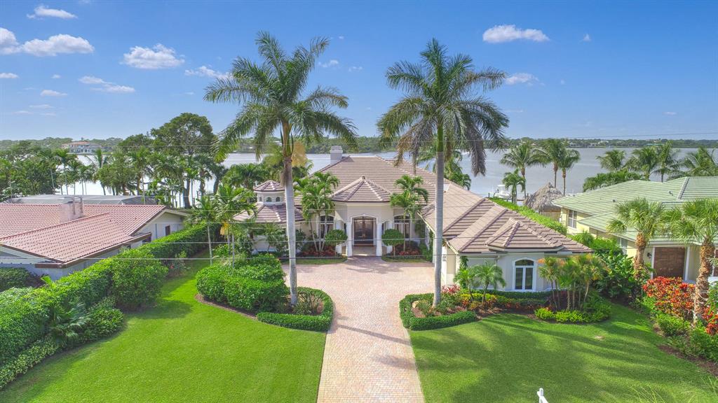 Tequesta Country Club - Residential