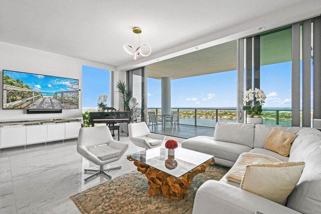 Photo of 1 Water Club Way #PH2204, North Palm Beach, FL 33408 (MLS # B26091356)