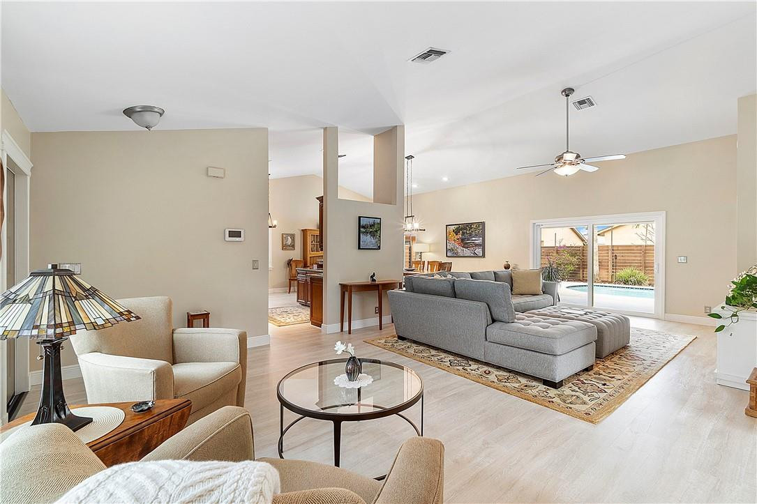 Parkwood VI 148-37 B - Residential