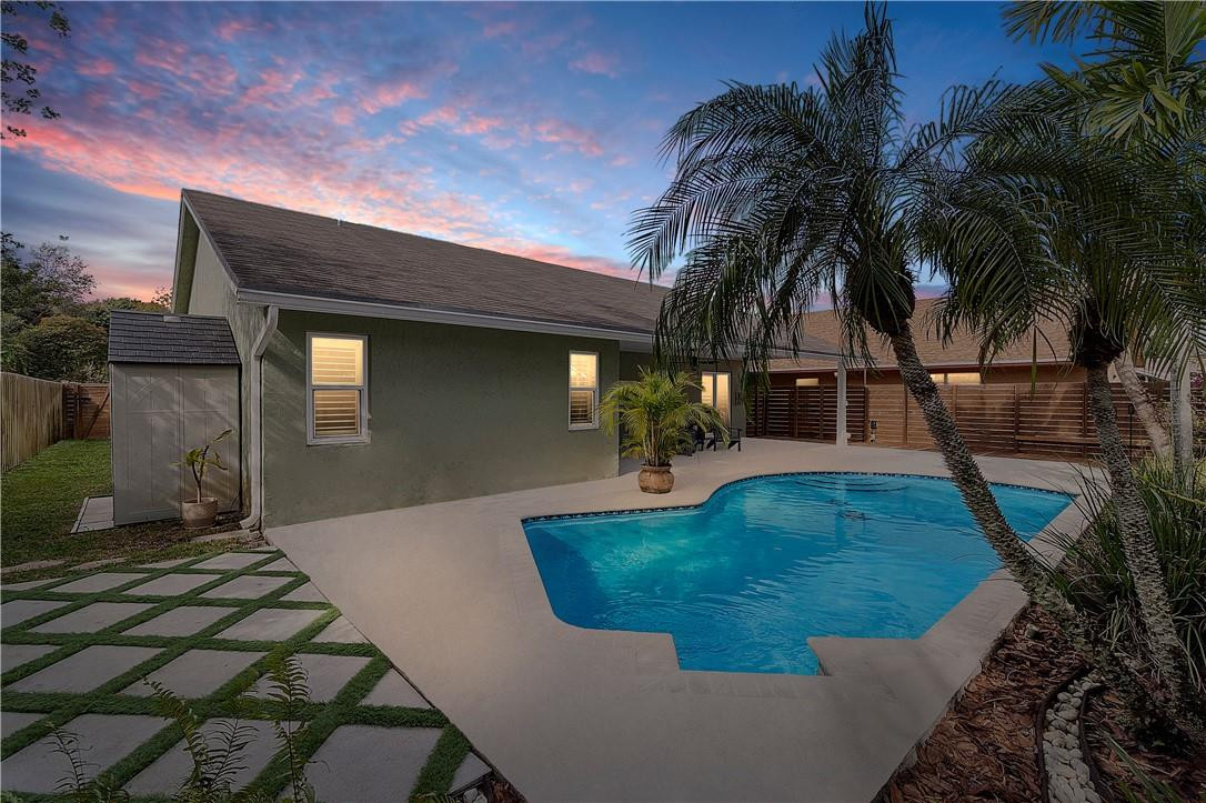 Parkwood VI 148-37 B - Residential