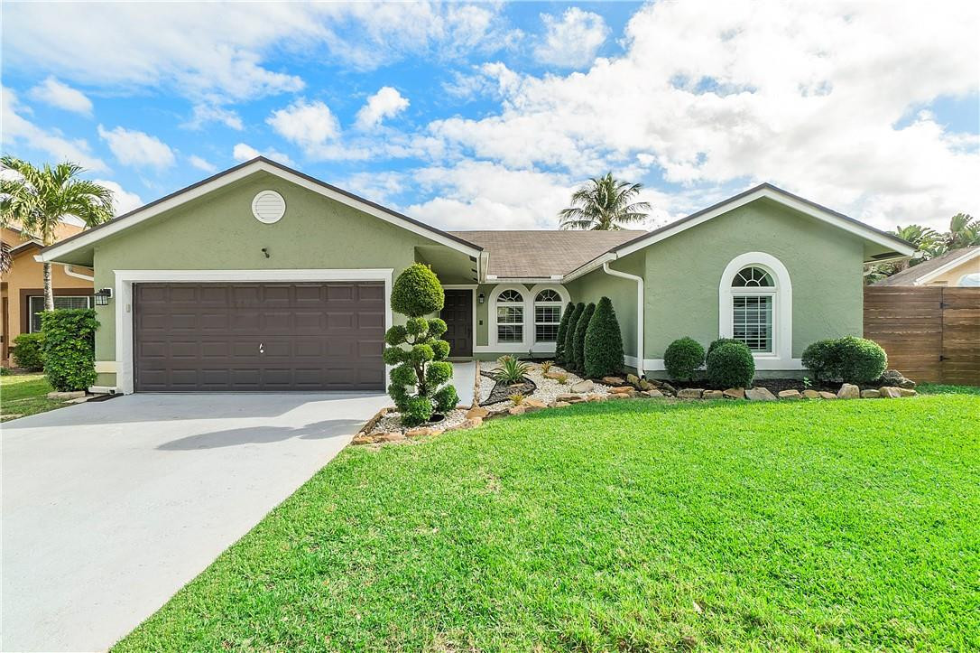 Parkwood VI 148-37 B - Residential