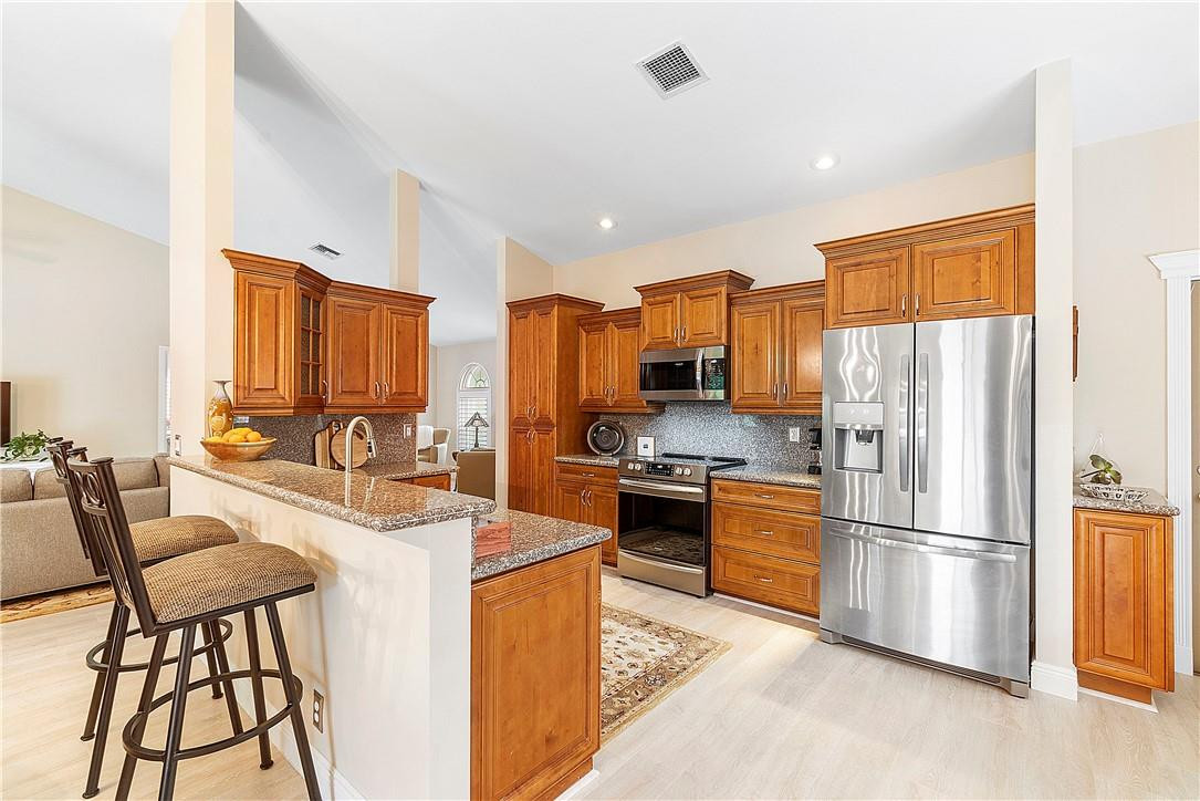 Parkwood VI 148-37 B - Residential