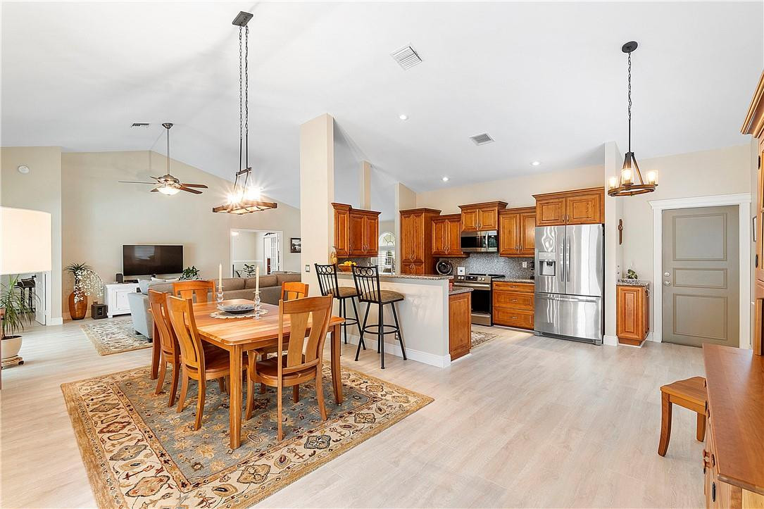 Parkwood VI 148-37 B - Residential