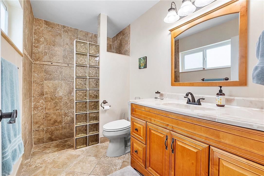 Parkwood VI 148-37 B - Residential