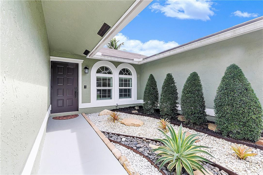 Parkwood VI 148-37 B - Residential