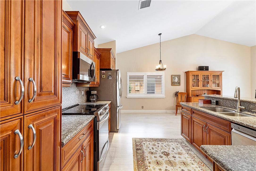 Parkwood VI 148-37 B - Residential