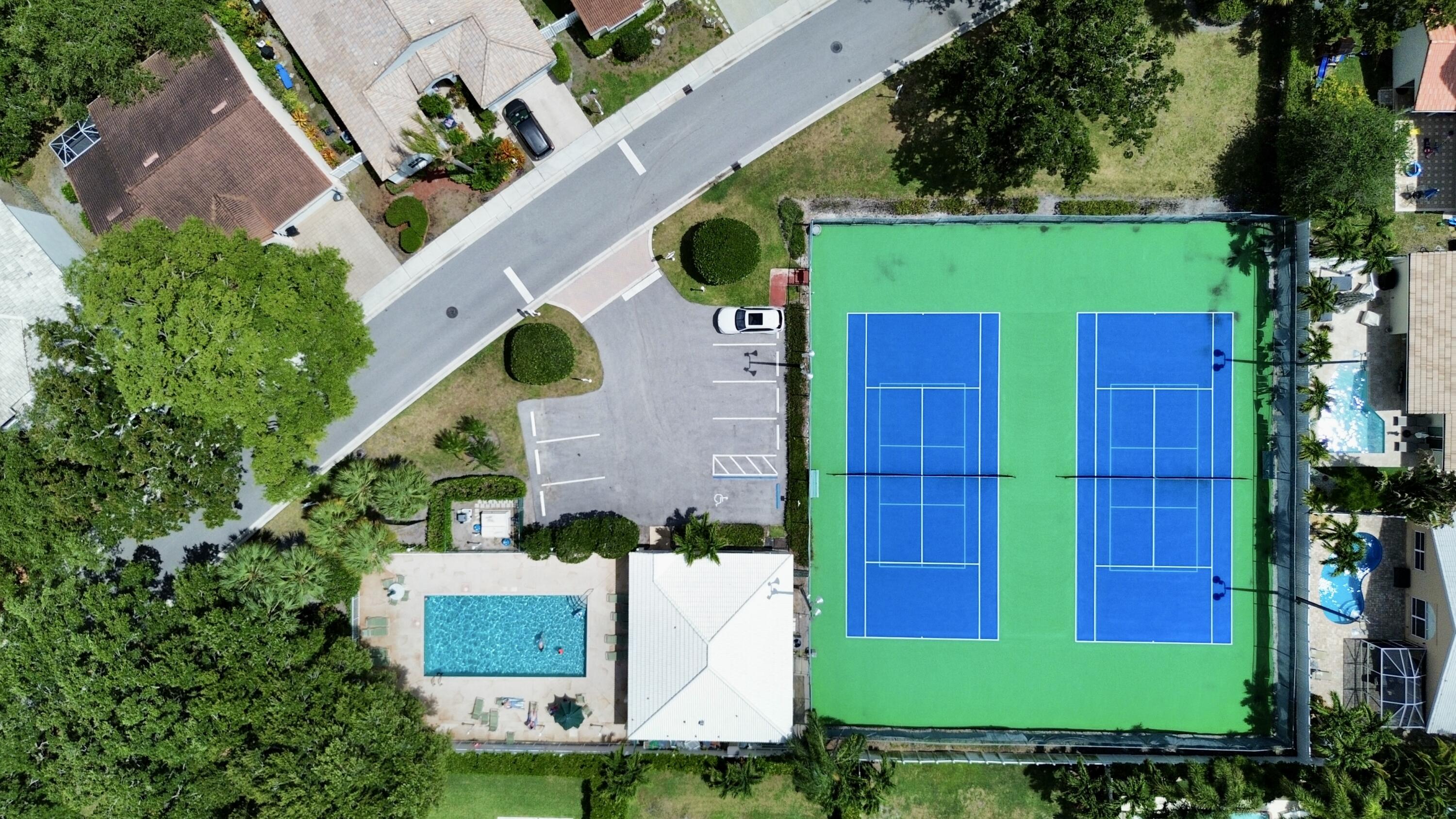 SIENA OAKS - Residential