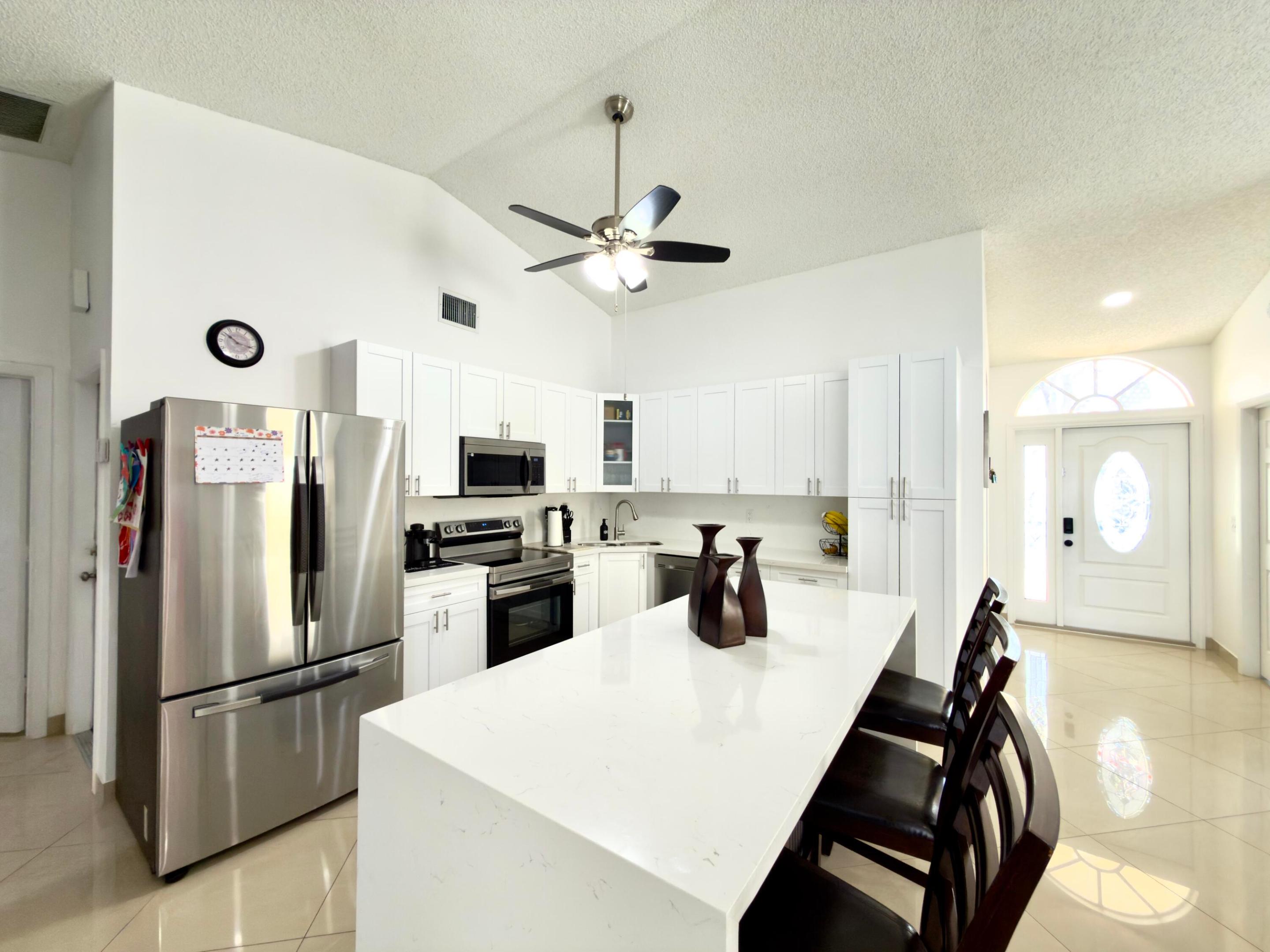 SIENA OAKS - Residential