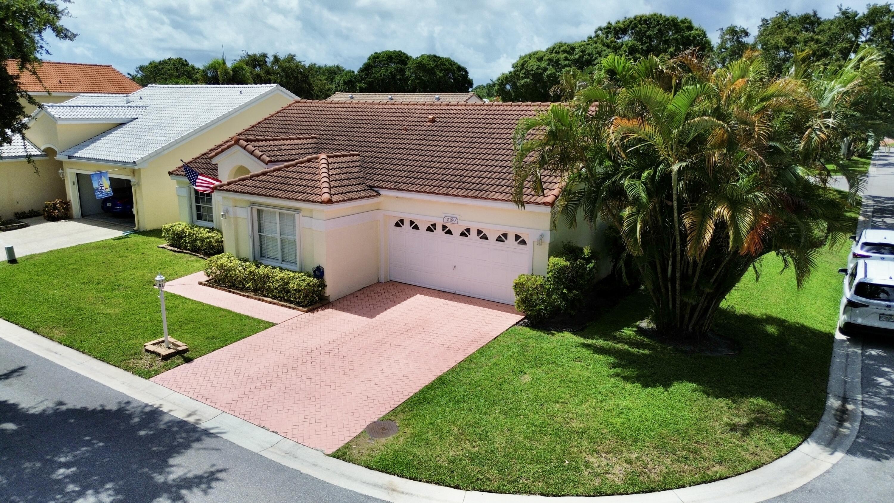 SIENA OAKS - Residential