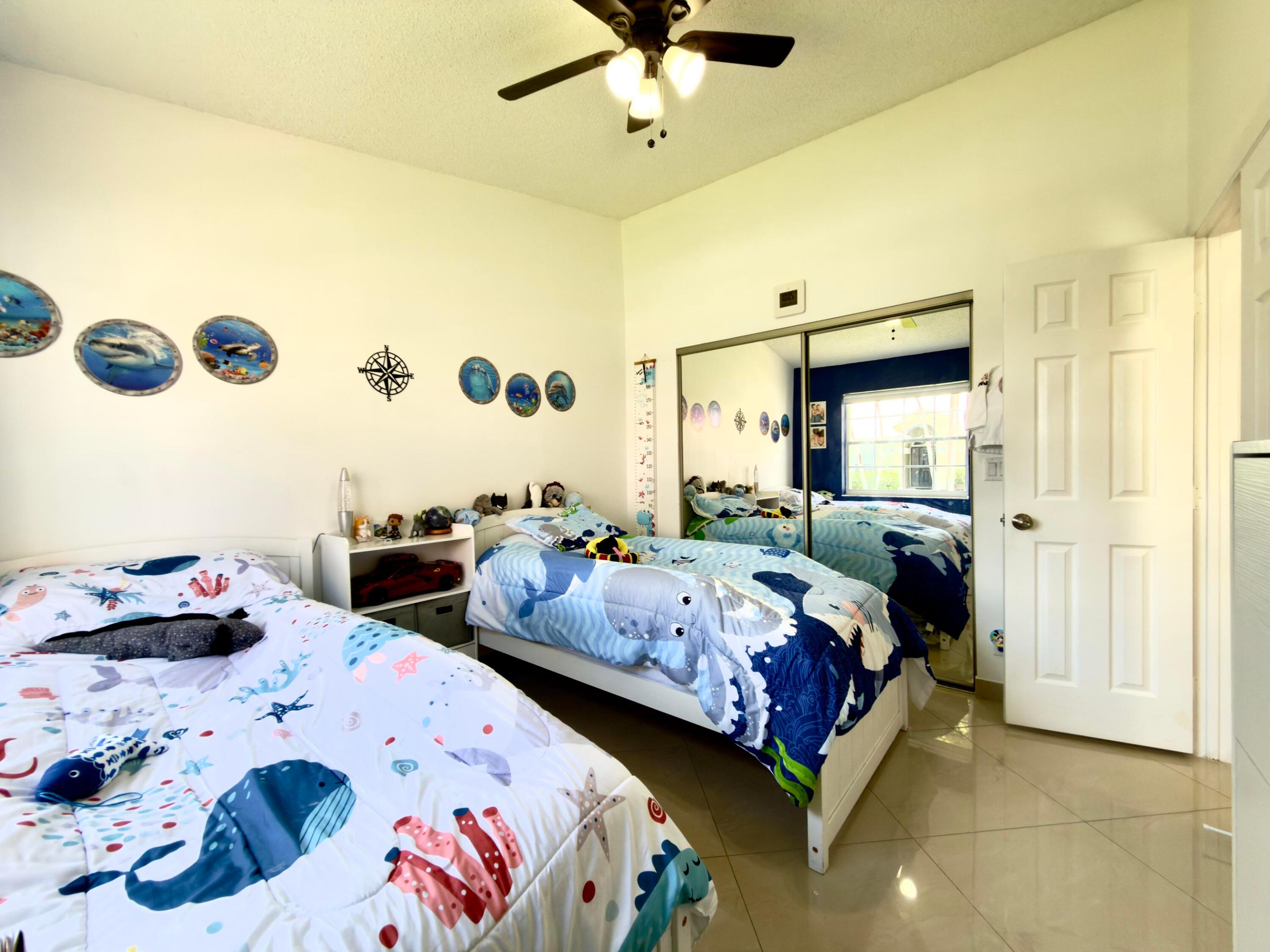 SIENA OAKS - Residential