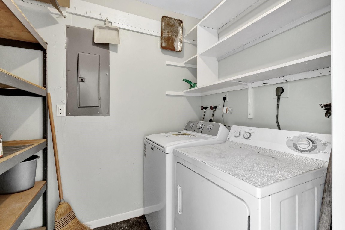 Country Manor - Residential