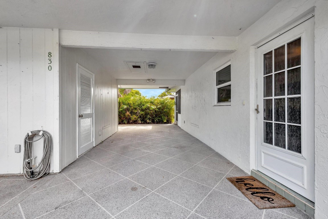 Country Manor - Residential