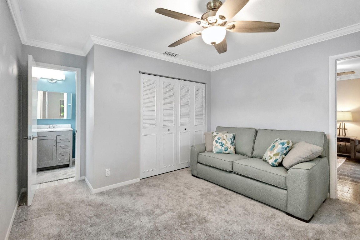 Country Manor - Residential