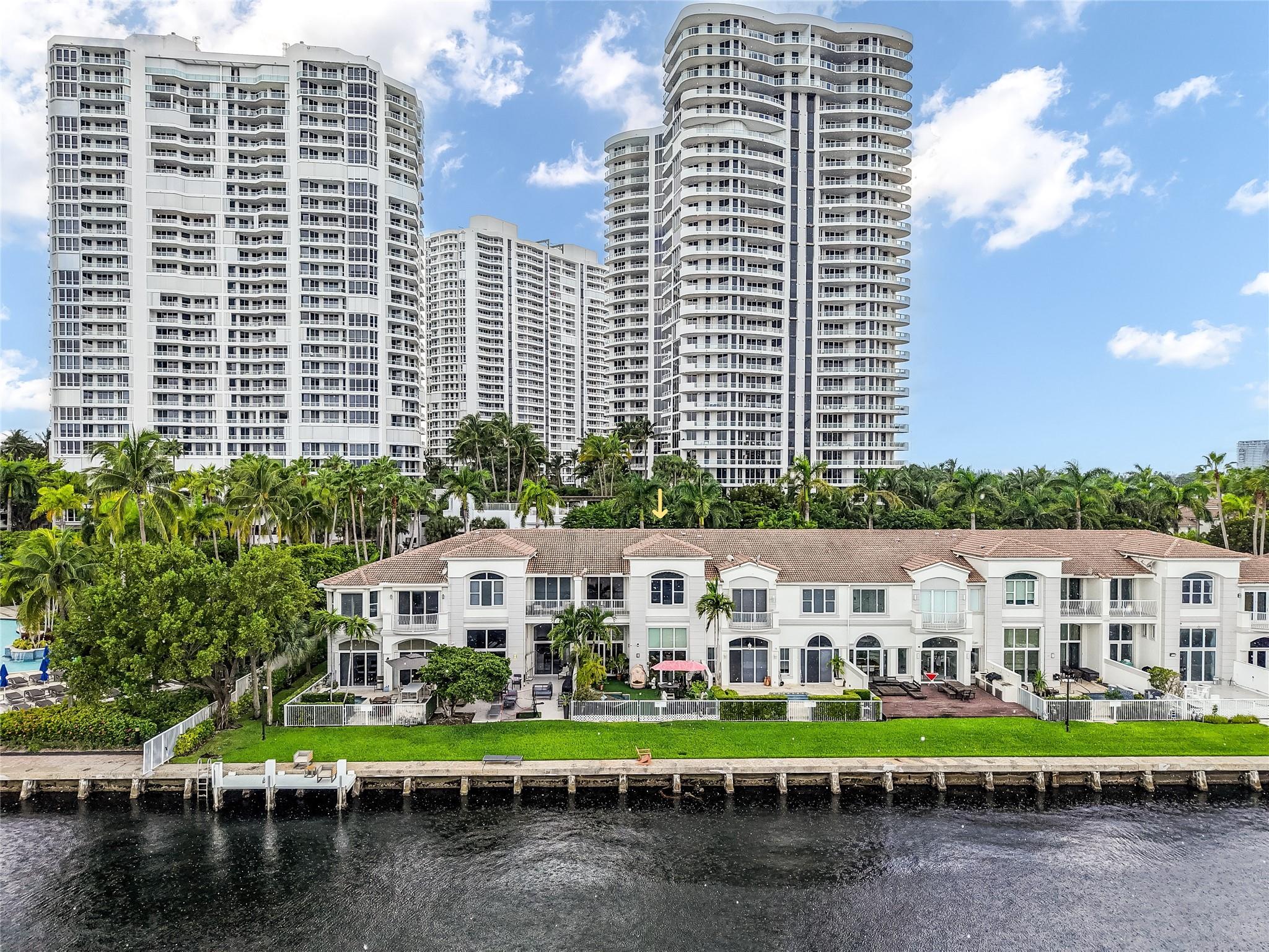 Courtyards at the Point - Residential
