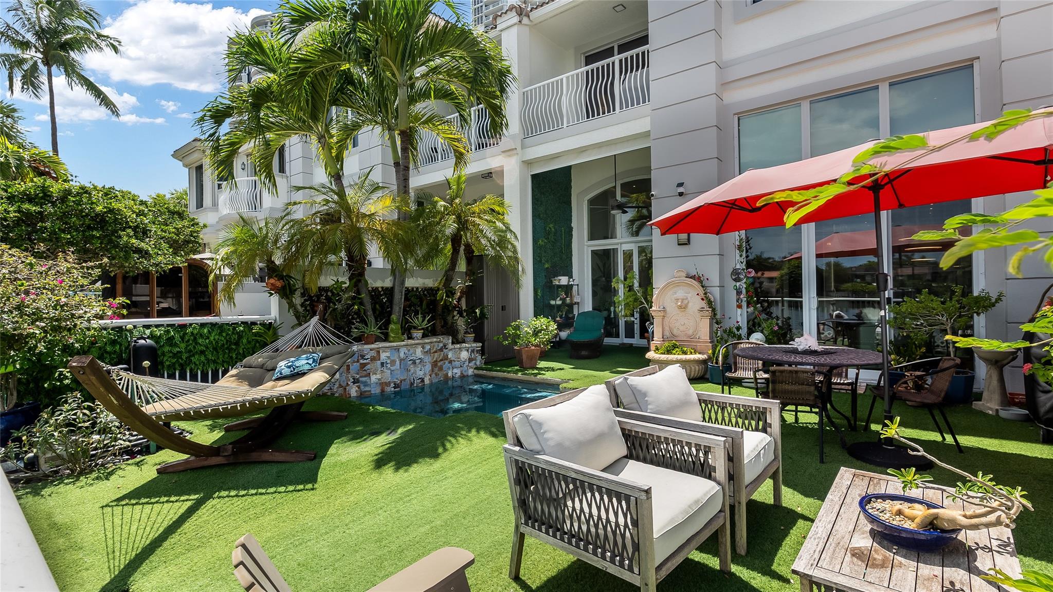 Courtyards at the Point - Residential