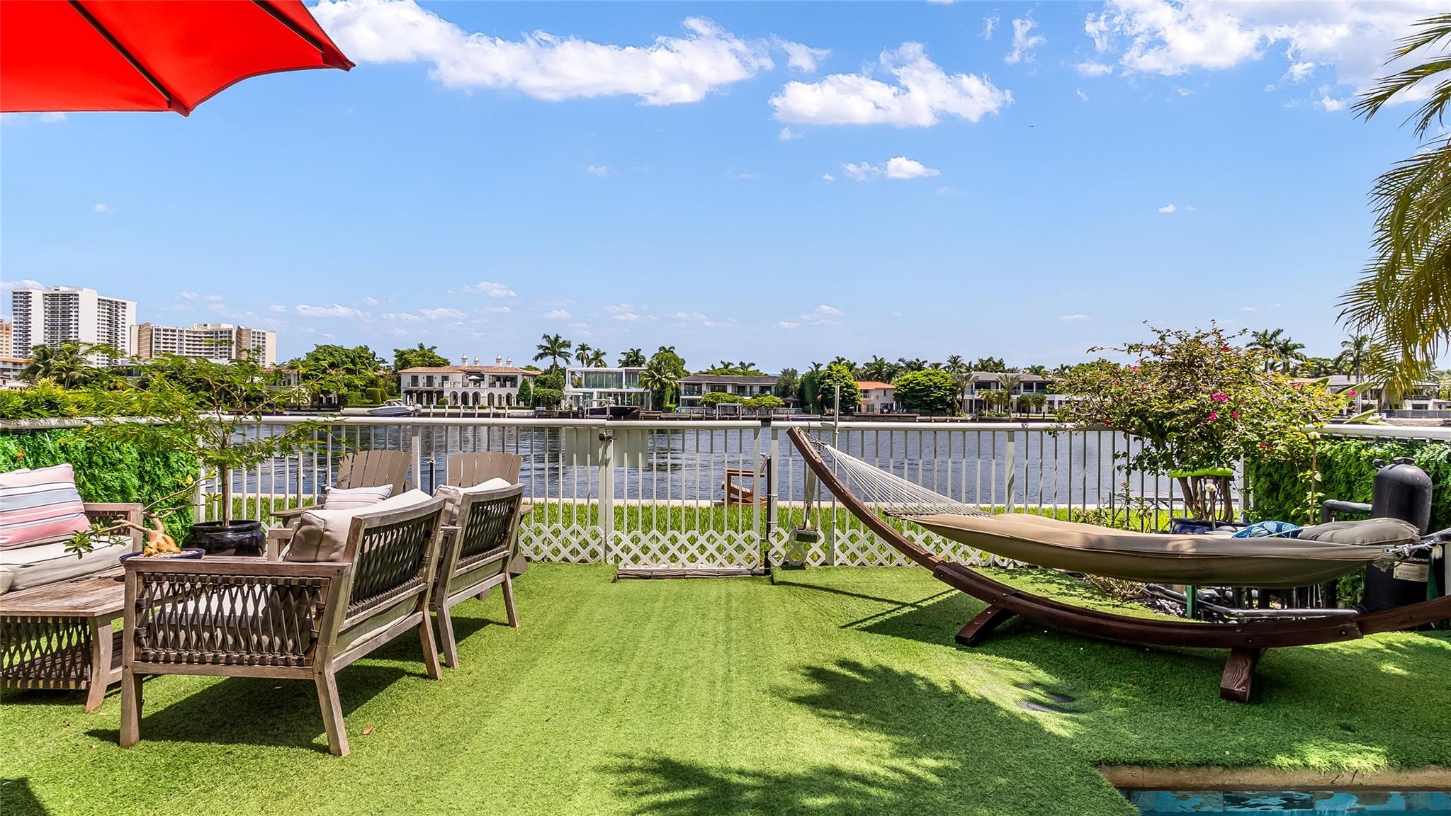 Courtyards at the Point - Residential