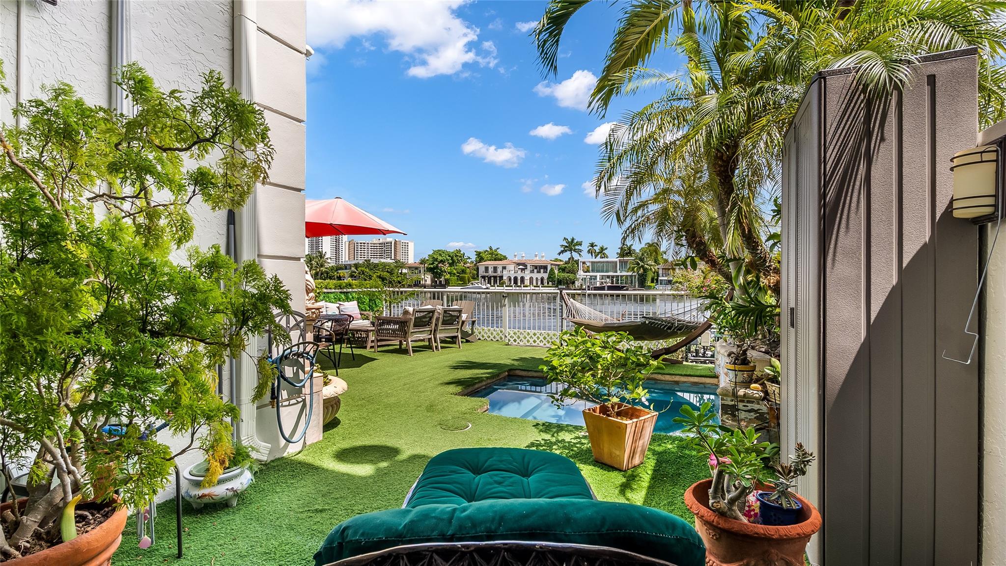 Courtyards at the Point - Residential