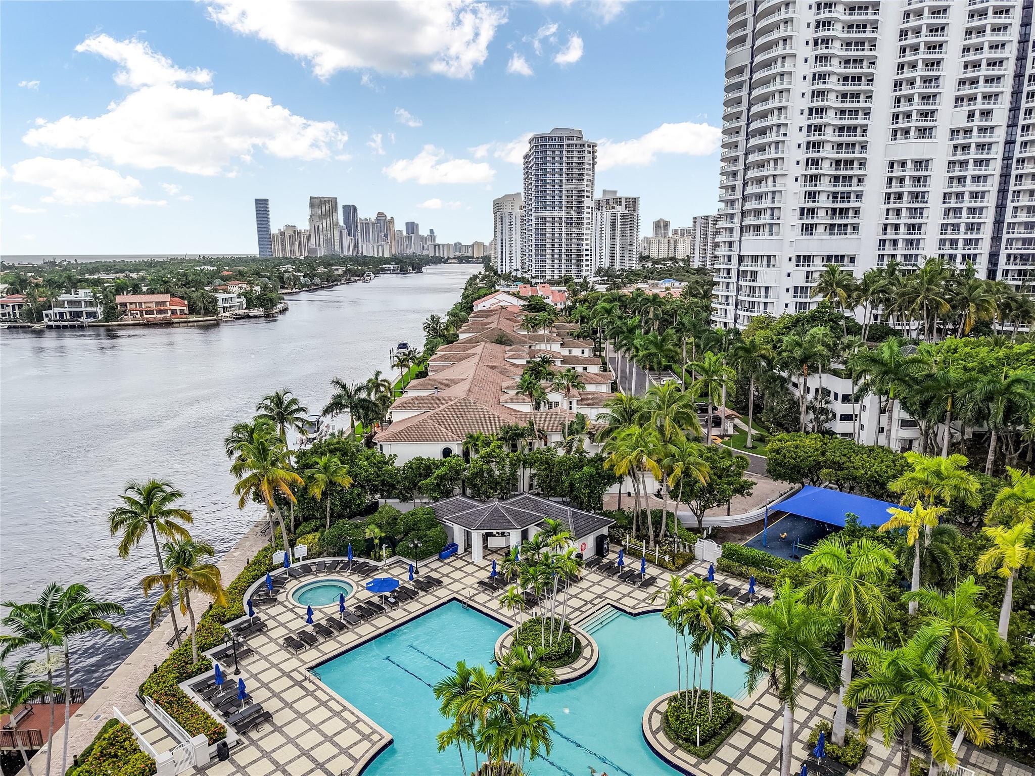 Courtyards at the Point - Residential