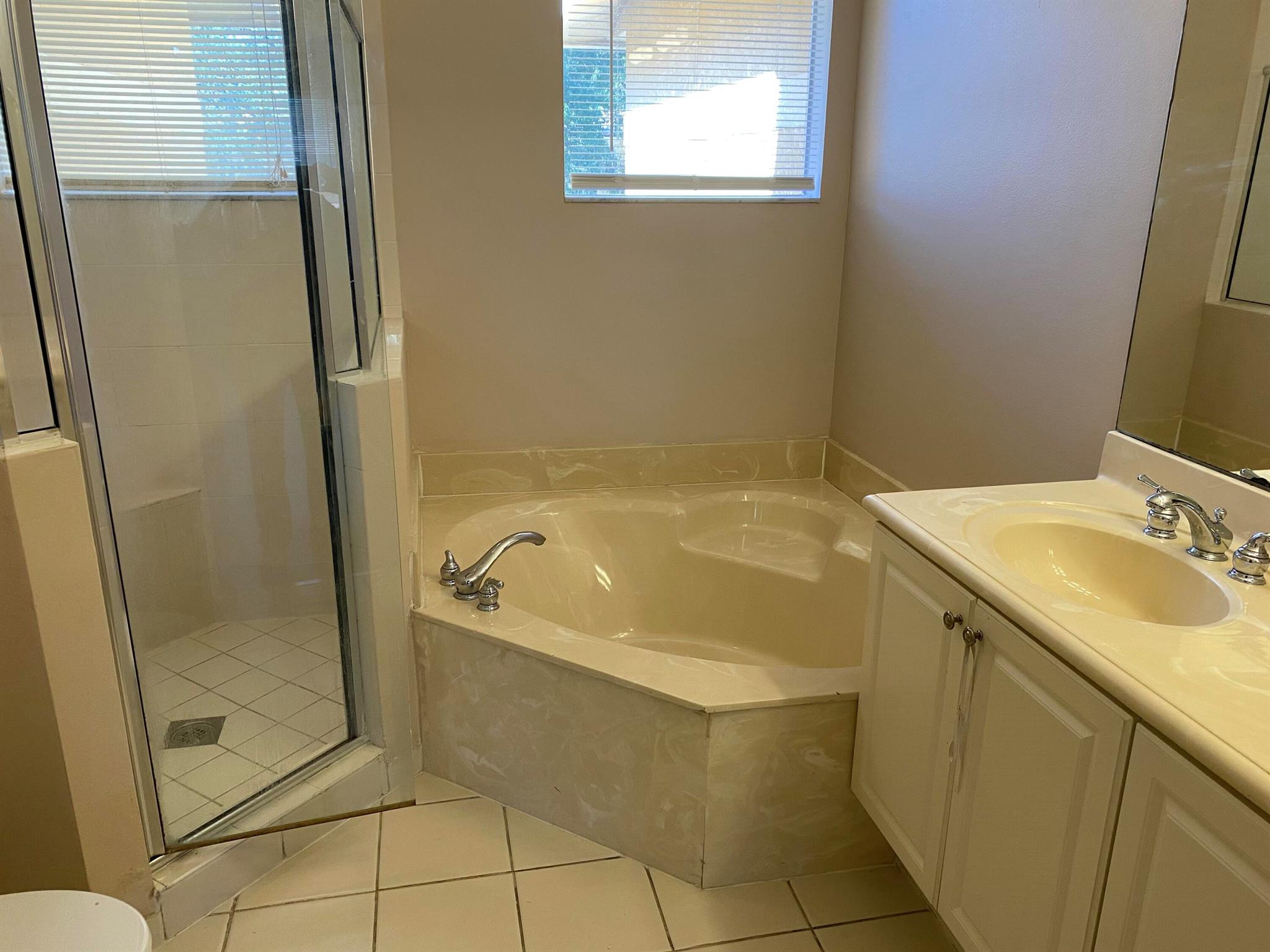 MILITARY TRAIL PUD - Residential Lease