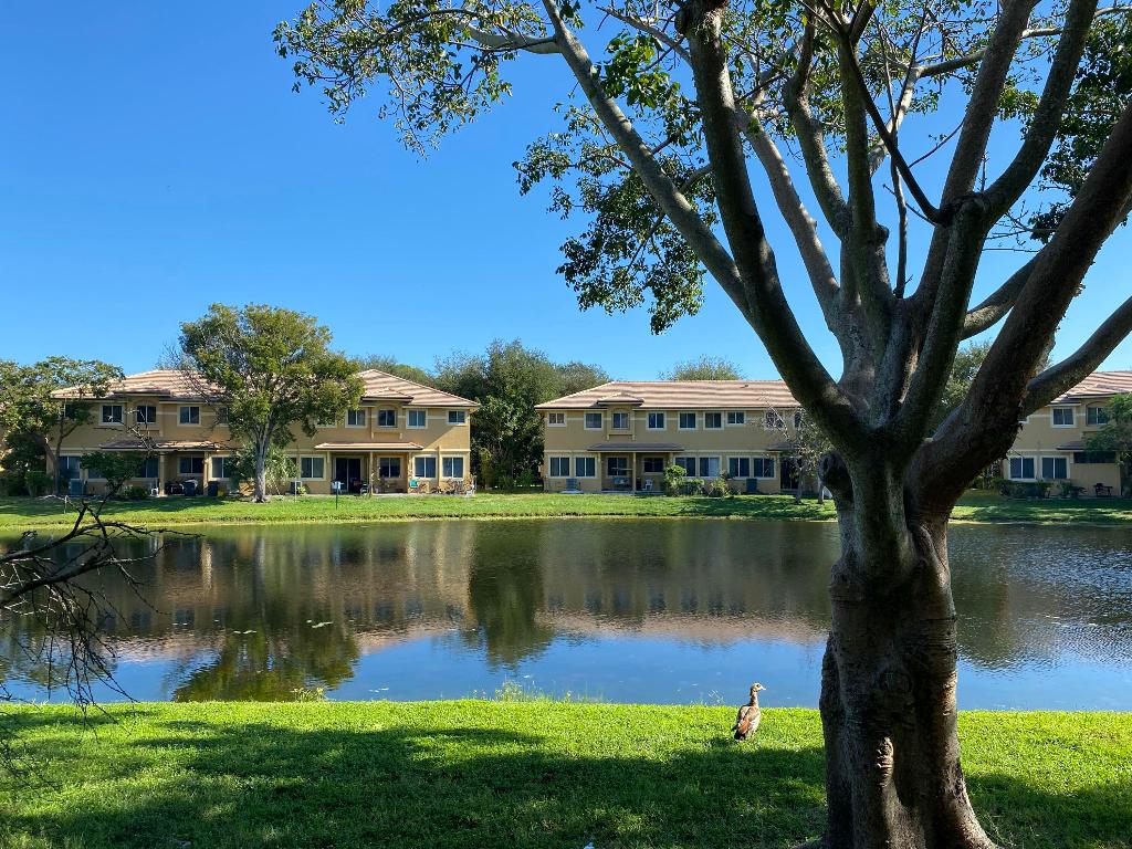 MILITARY TRAIL PUD - Residential Lease