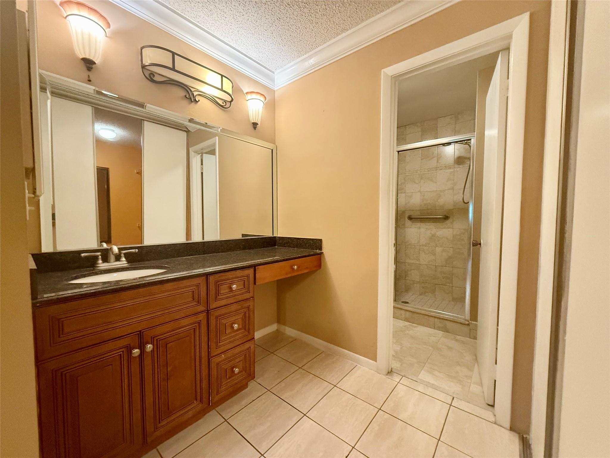 Pond Apple Place III Cond - Residential Lease