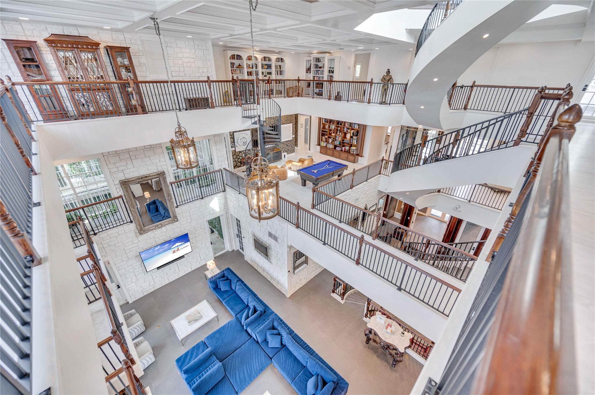 1317 Middle River Dr