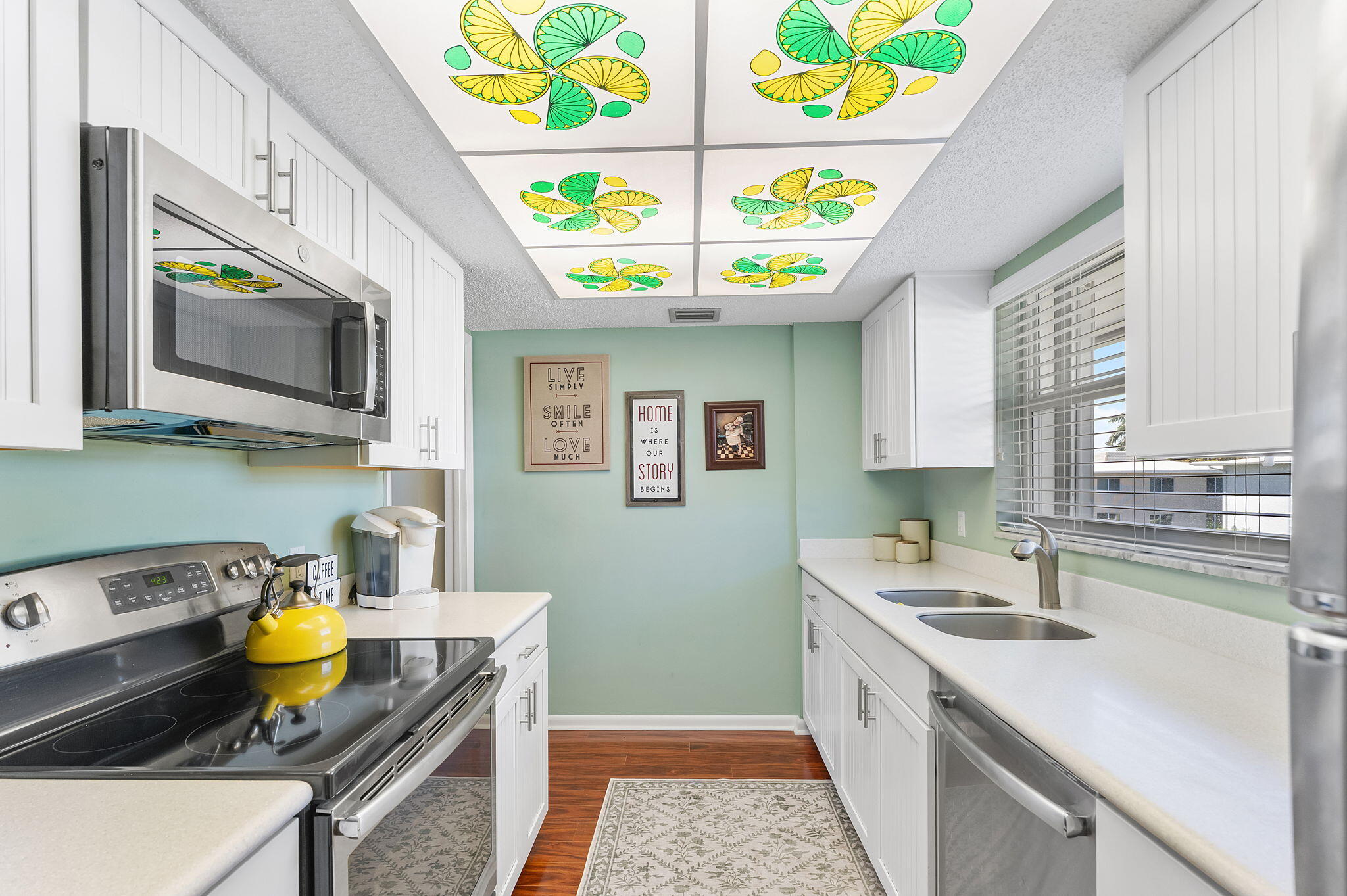 SQUIRE HILL CONDO - Residential