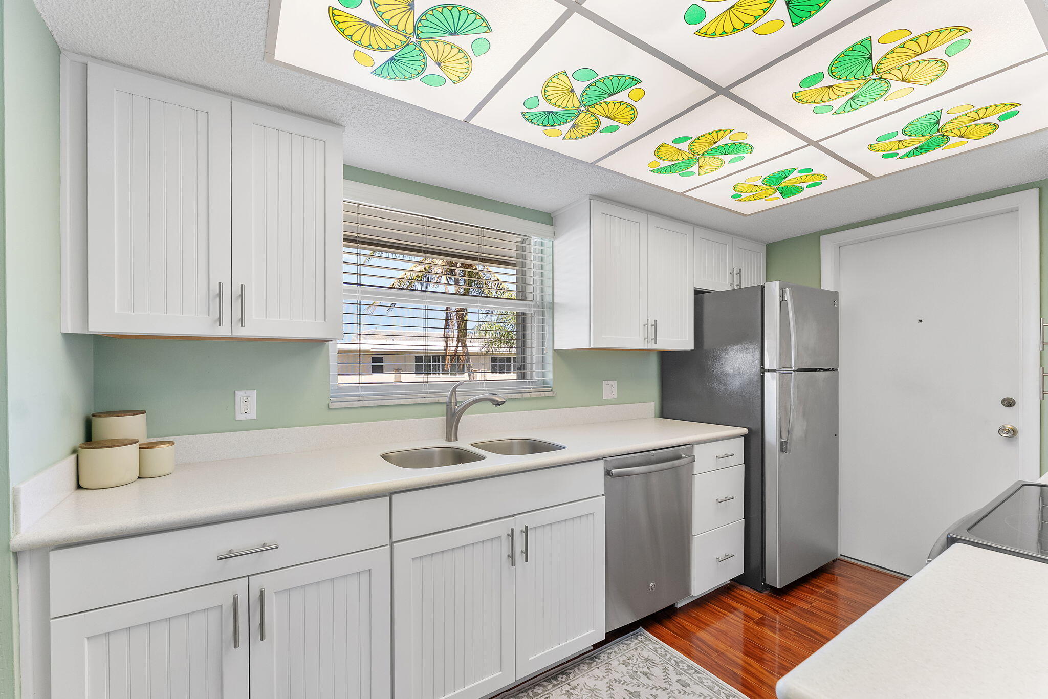 SQUIRE HILL CONDO - Residential