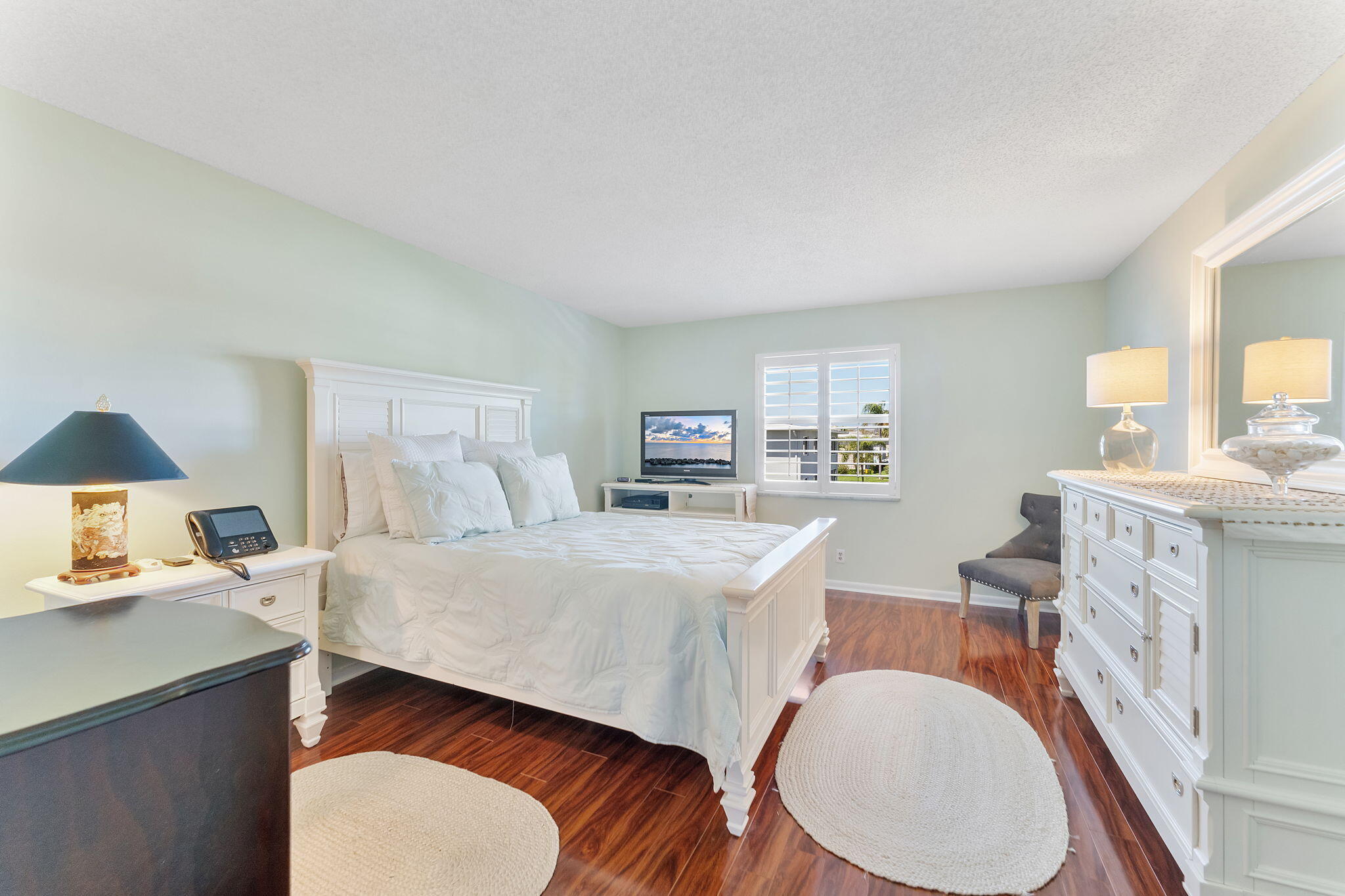 SQUIRE HILL CONDO - Residential