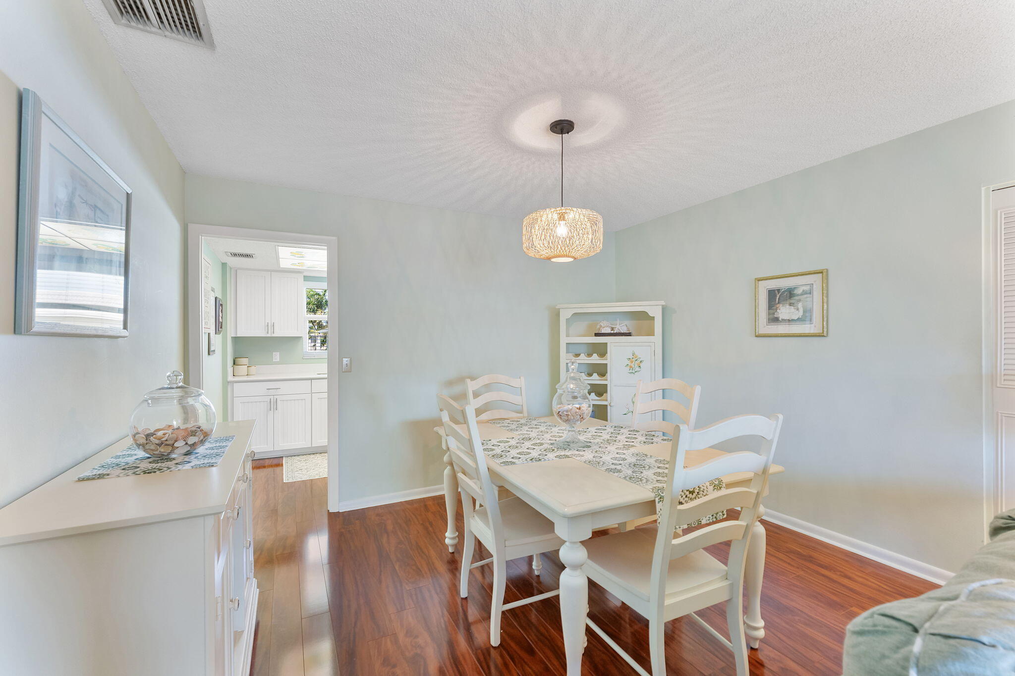 SQUIRE HILL CONDO - Residential