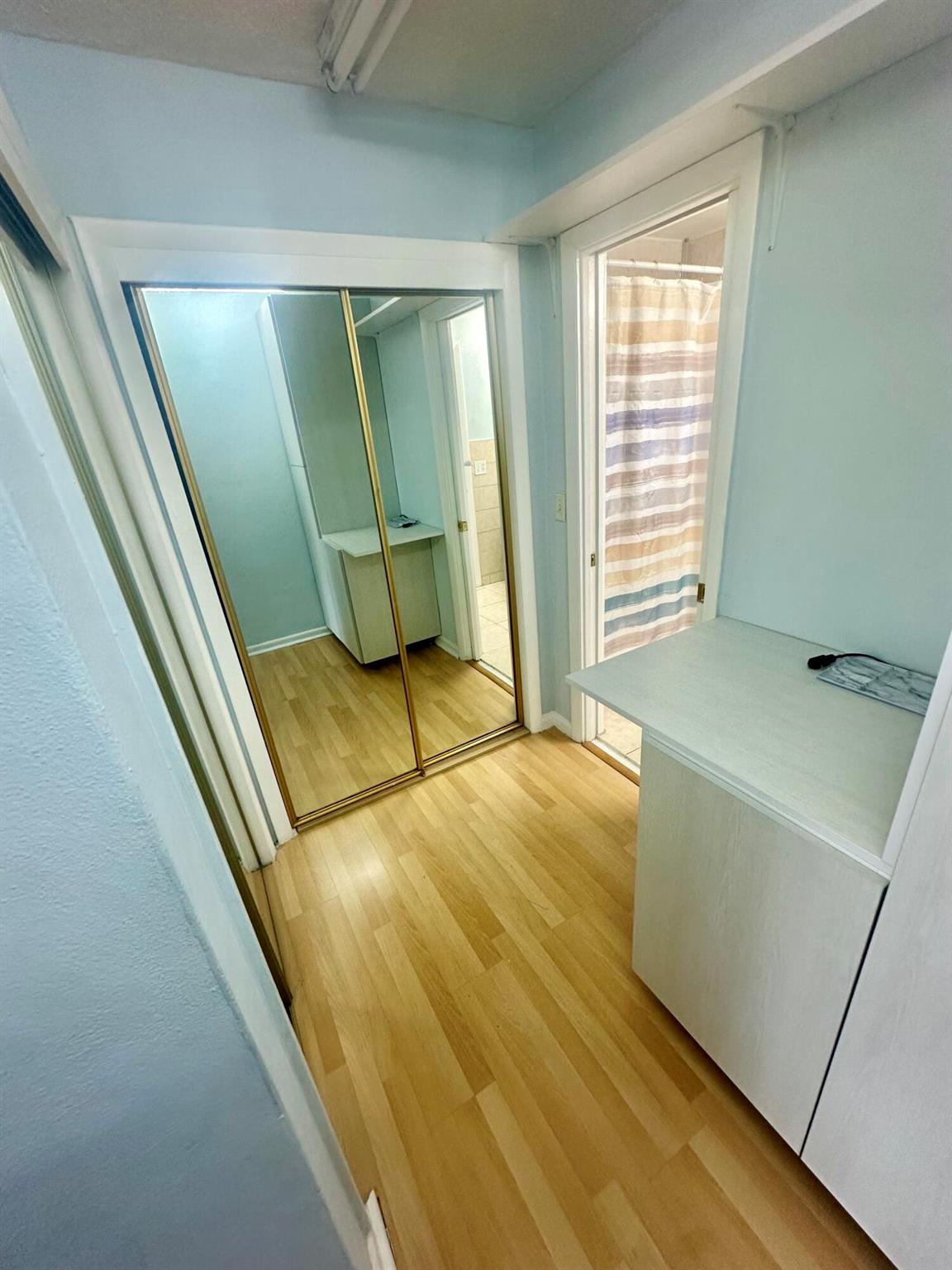 THIRD GULFSTREAM GARDEN - Residential Lease