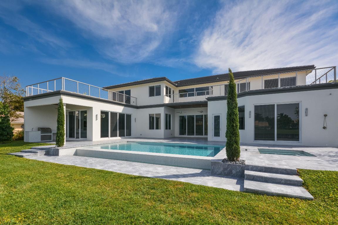 ST ANDREWS COUNTRY CLUB - Residential