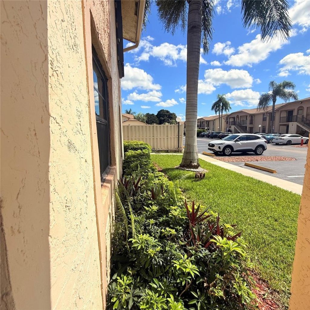 Photo of 9466 Boca Cove Circle, Boca Raton, FL 33428 (MLS # F10529479)