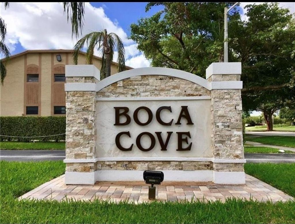Photo of 9466 Boca Cove Circle, Boca Raton, FL 33428 (MLS # F10529479)