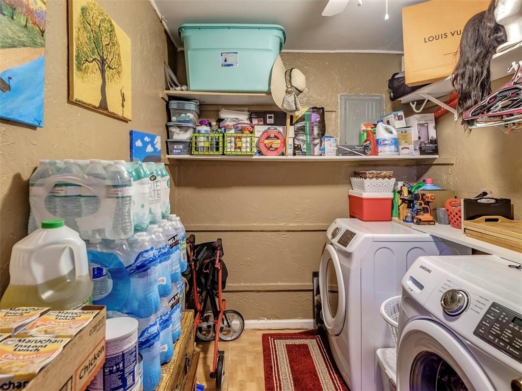 Broadview Country Club Es - Residential