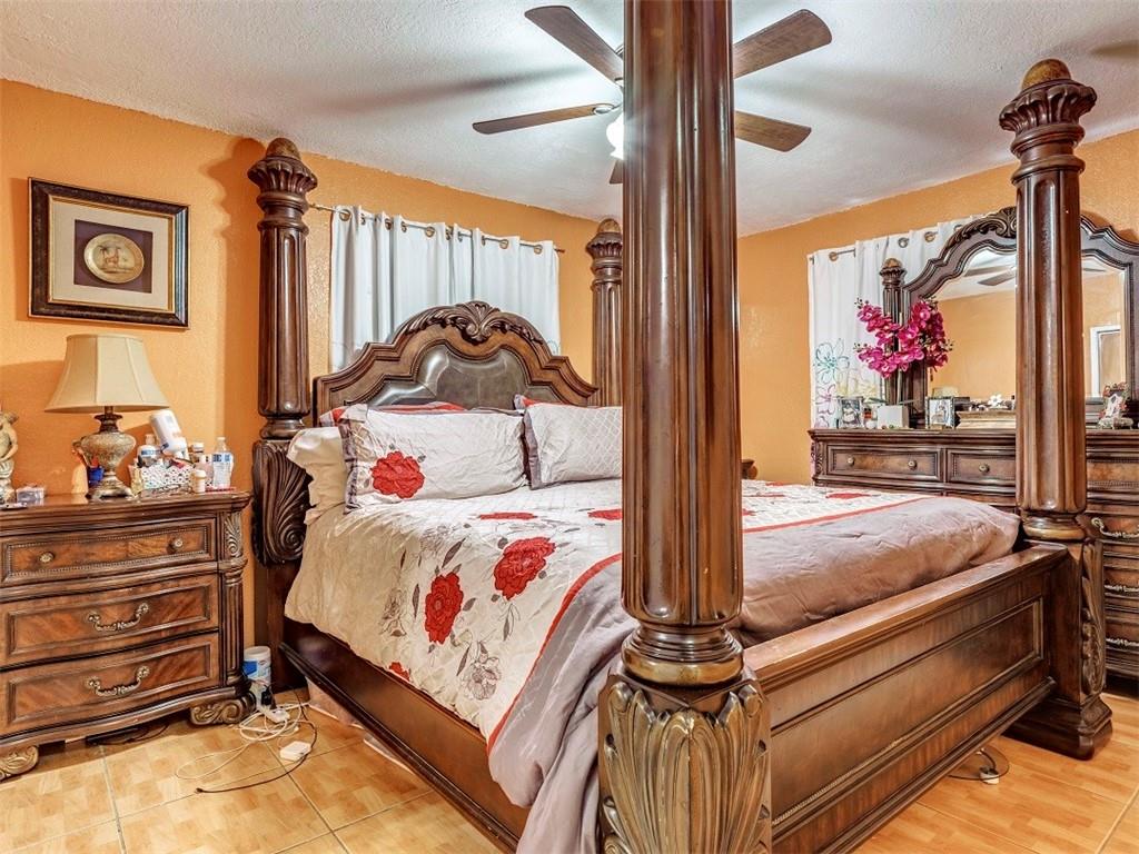 Broadview Country Club Es - Residential