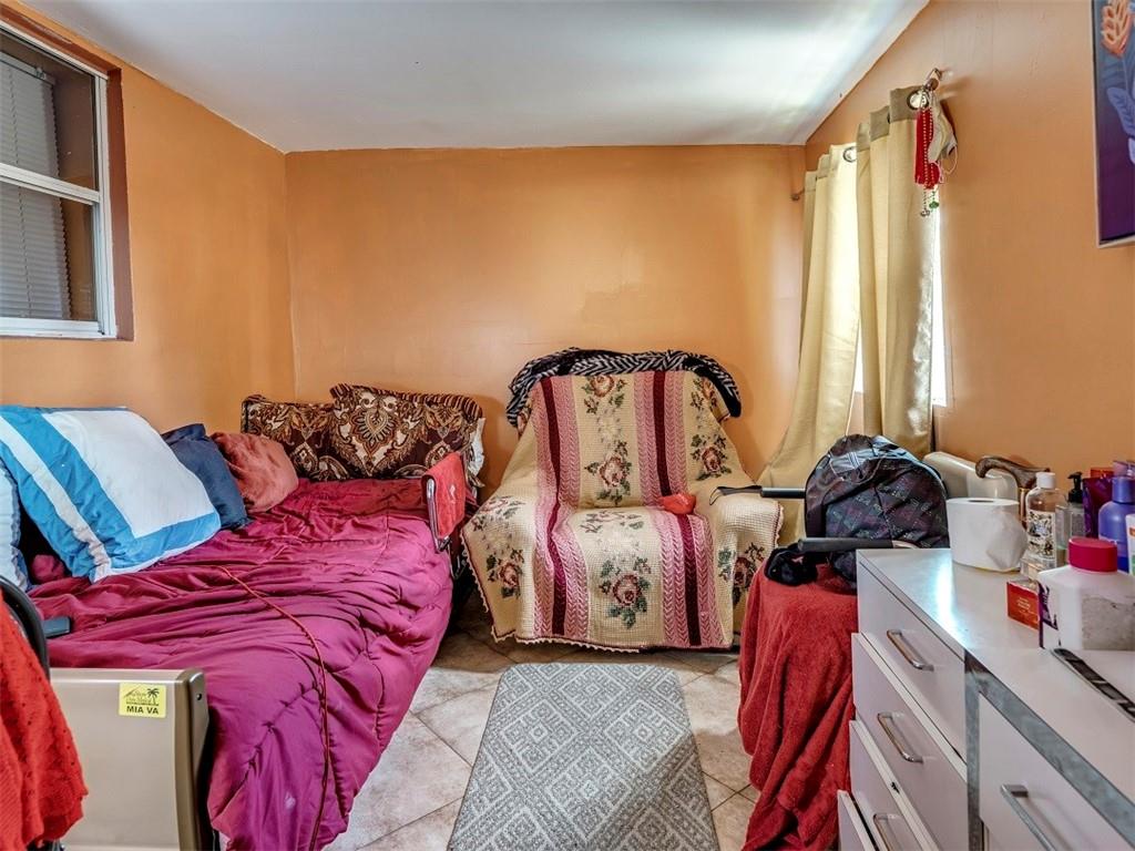 Broadview Country Club Es - Residential