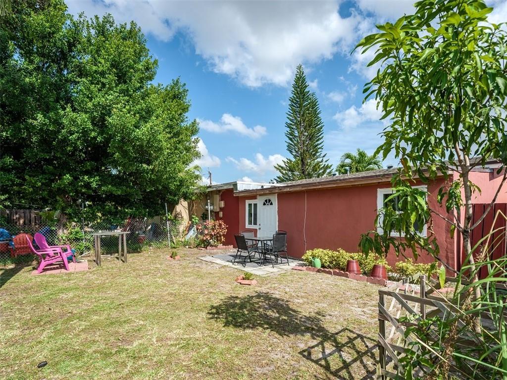 Broadview Country Club Es - Residential