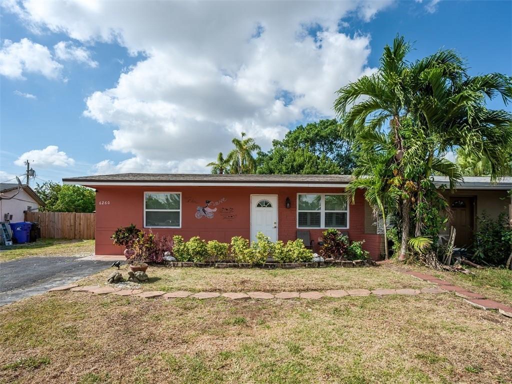 Broadview Country Club Es - Residential