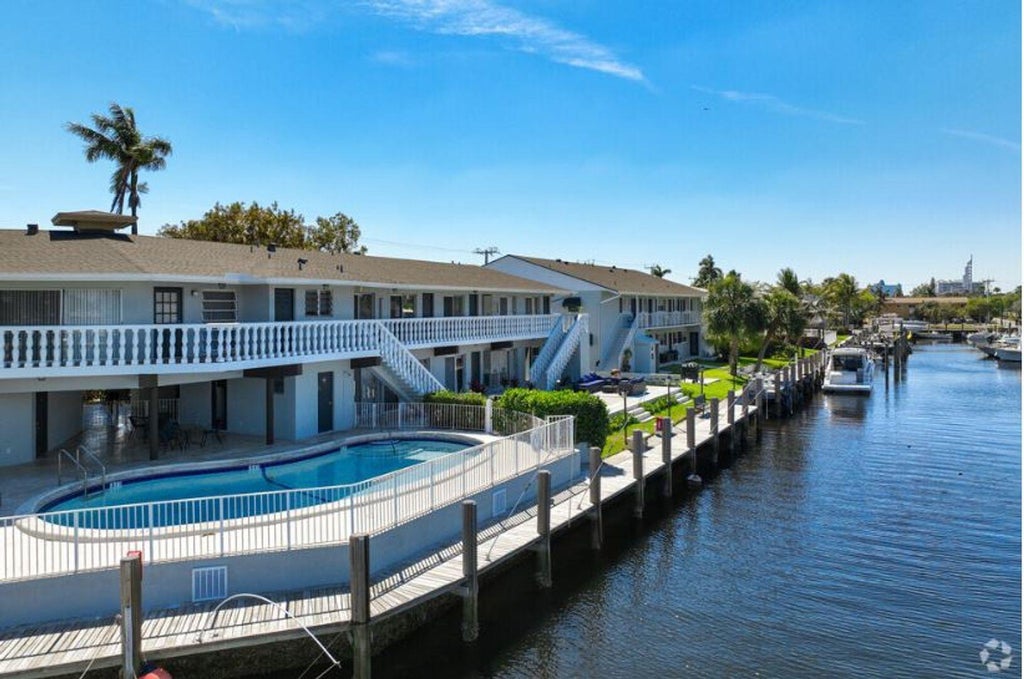 Photo of 831811 SE 22nd Avenue #8, Pompano Beach, FL 33062 (MLS # R11009421)
