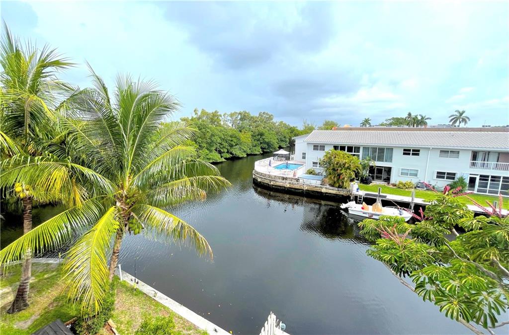 Photo of 1400 NE 54th St #308, Fort Lauderdale, FL 33334 (MLS # F10323054)