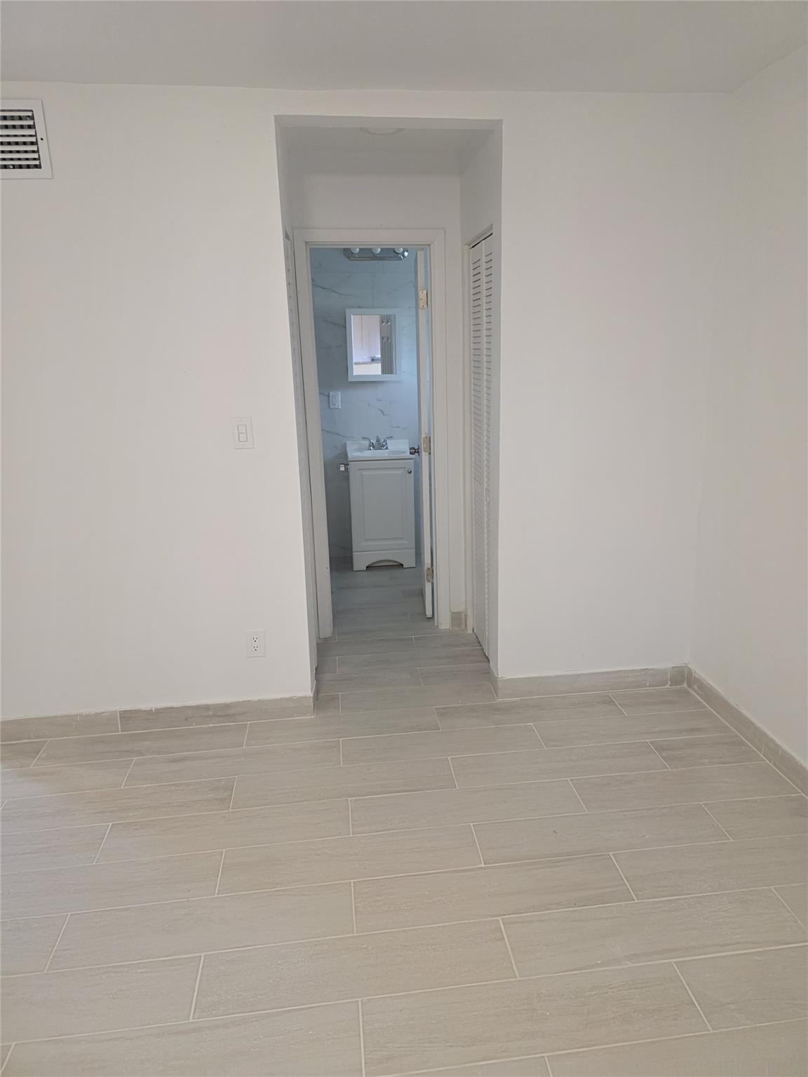 MELROSE PARK SEC 8 - Residential Lease