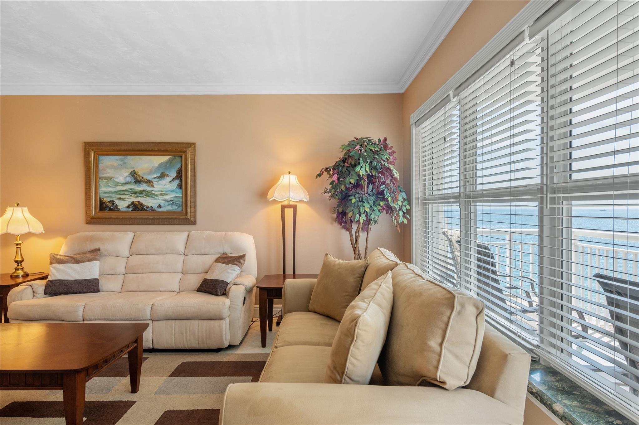 3850 Galt Ocean Dr 904